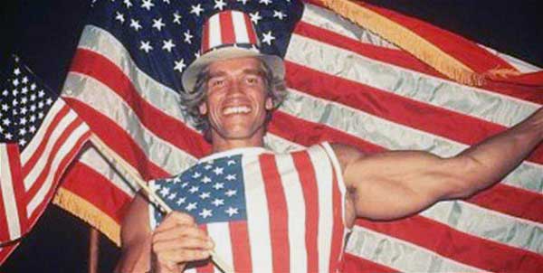 La baffe à dix - Page 39 Arnold-schwarzenegger-on-the-day-he-received-his-american-citizenship